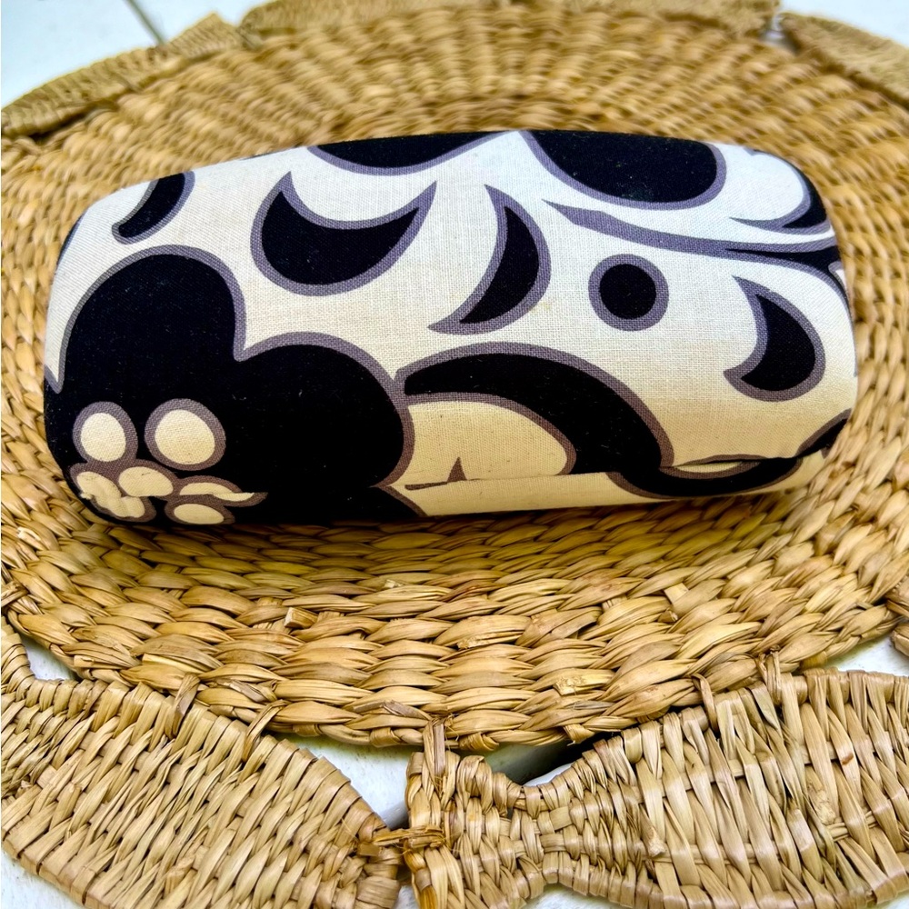 Vera Bradley Glass Case